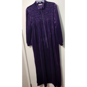 VTG Saybury Zip Front Purple Velour Velvet Long Housecoat Robe Smocked‎ Small